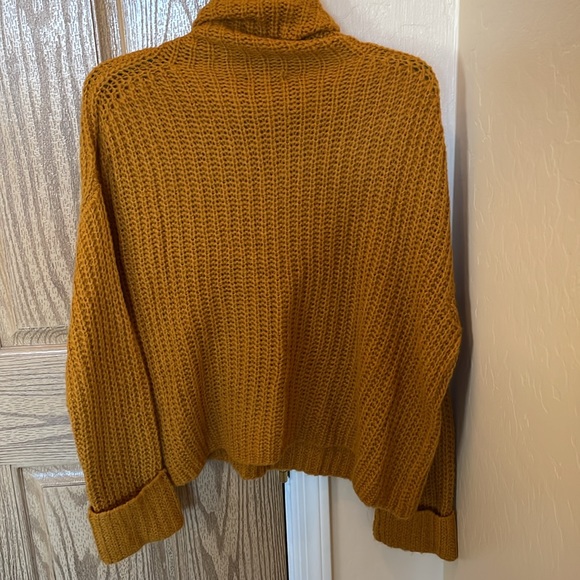 Leith sweater NWT from Nordstrom - Picture 4 of 4